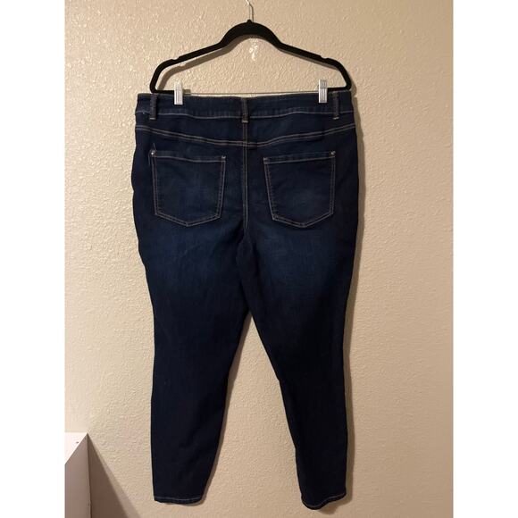Maurices Flex High-Rise Jeans - Size 18W Short - Great Fit! - Picture 5 of 6